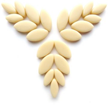 Petals: Cream 092