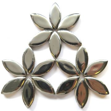H02 Silver 25mm Petal: 50g