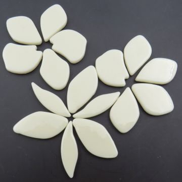 Fallen Petals: Ivory Bis98