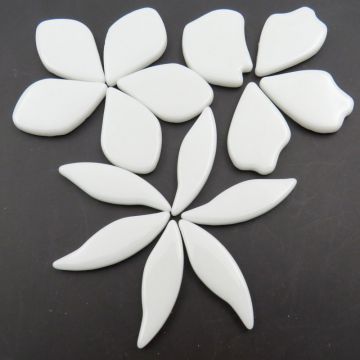 Fallen Petals: Opal White 040