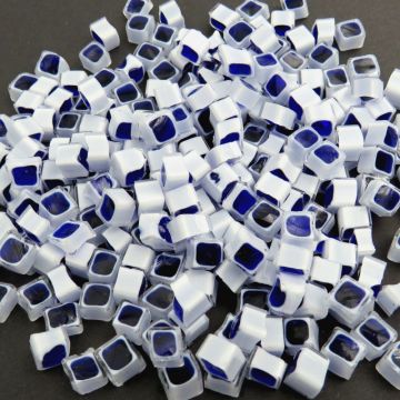 V17 Blue White Square: 25g